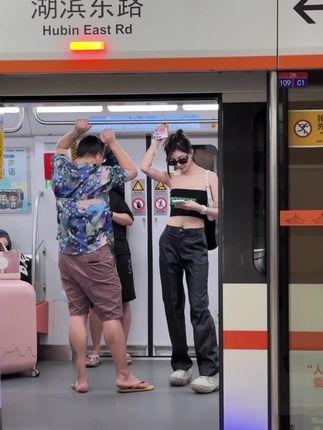 李嘉欣97微密照片视频合集,高清资源好看到爆! 李嘉欣97微密照片视频合集,高清资源好看到爆!