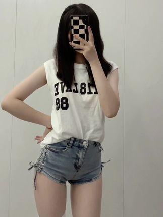 微密圈_林扣弦清凉吊带装，抖音粉丝热议的魅力作品