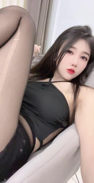 小艾根本吃不饱微密weme圈,网红私密空间揭秘 小艾根本吃不饱微密weme圈,网红私密空间揭秘