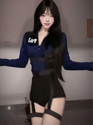 抖音童锣烧微密圈作品图片欣赏，大长腿穿搭展现时尚与美丽的结合