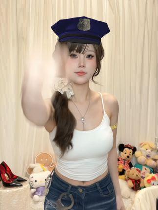 阿色微密圈最新作品分享，穿搭与颜值兼具