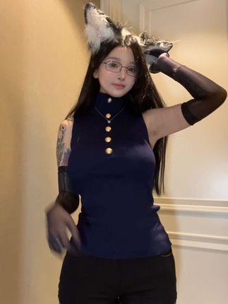 卡通百科老王个人简历揭秘,她的背景和职业道路是什么? 卡通百科老王个人简历揭秘,她的背景和职业道路是什么?