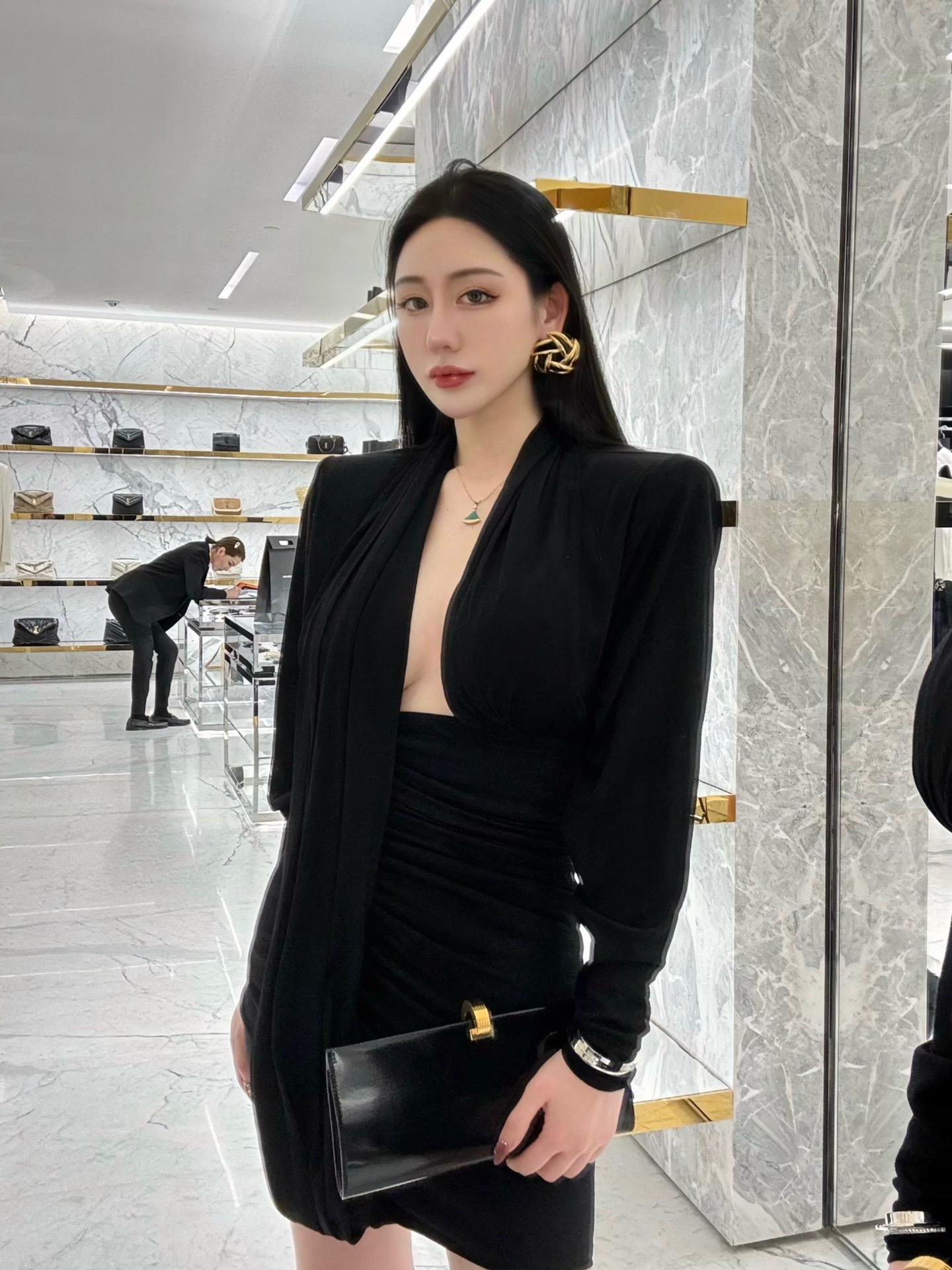 不爱笑的赛琳饭拍视频合集，独家资源大公开