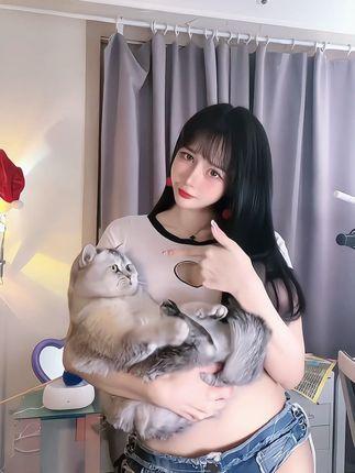 抖音网红小猫咪611微密圈视频合集，可爱憨态的展现