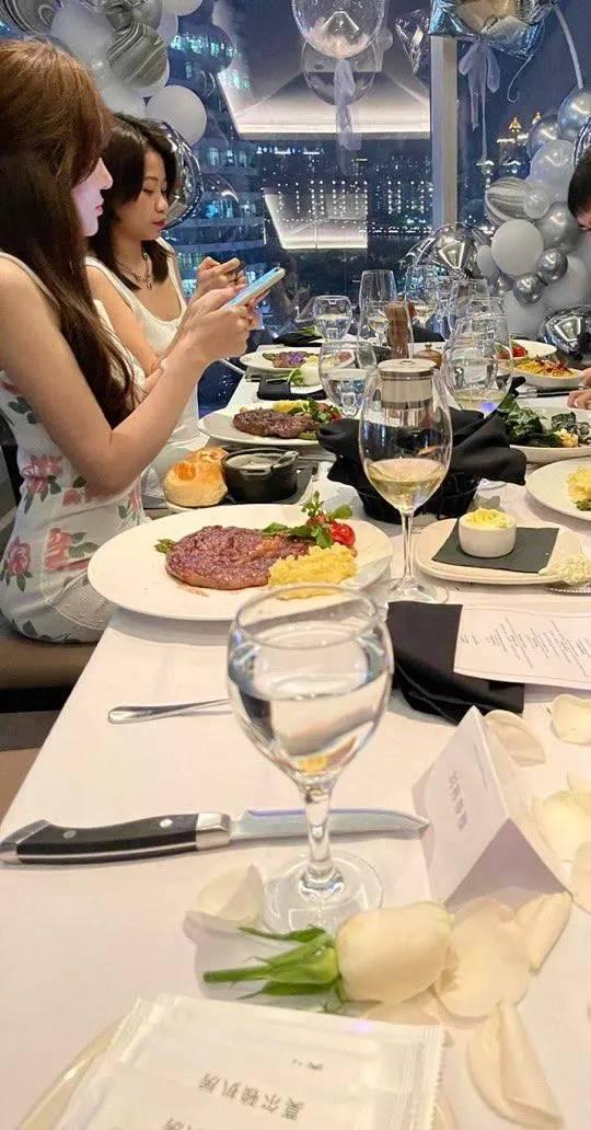 抖音百万粉丝博主我才是岚岚维密圈付费写真视频照片 抖音百万粉丝博主我才是岚岚维密圈付费写真视频照片