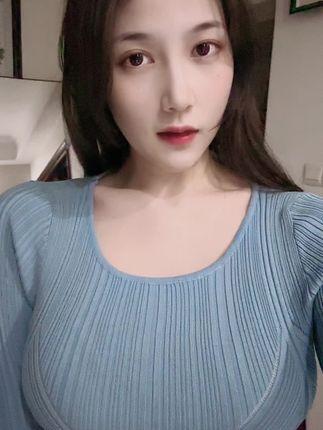 可可西yyy微密圈惊艳露脸，绝美瞬间独具魅力