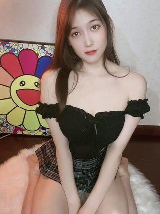 可可西yyy微密圈惊艳露脸，绝美瞬间独具魅力